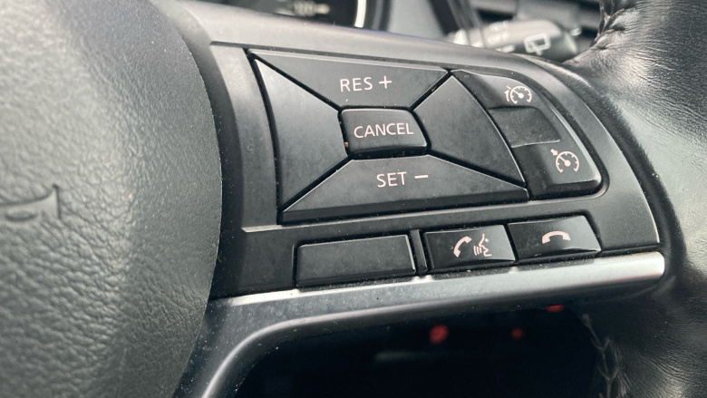 Nissan X-Trail 1.7 dCi N-Connecta 5dr [7 Seat] Diesel Station Wagon